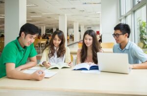 Get discount on Apple Store for College students