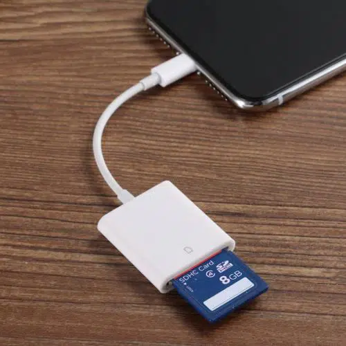 Import RAW photos to your iPhone using SD card adapter