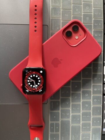 Apple watch vs Fitbit