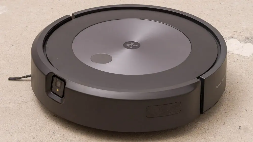 iRobot Roomba J7 Plus price and availability
