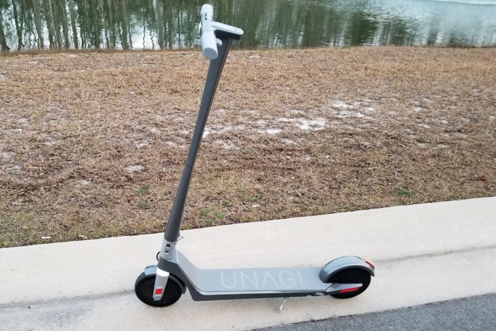 Electric Scooter: Unagi Model One E500