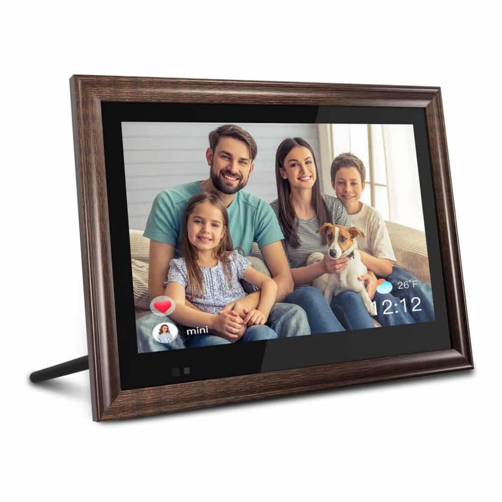 Aeezo Digital Photo Frame: Price and availability