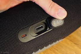 JBL Charge 5: Charging port