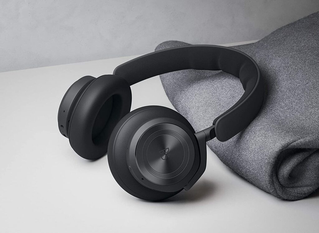Bang & Olufsen Beoplay HX: Superior Sound at Classy Style!
