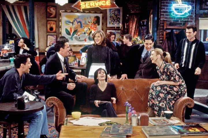 6 Best Sitcoms of All Time: Classics to Contemporary!