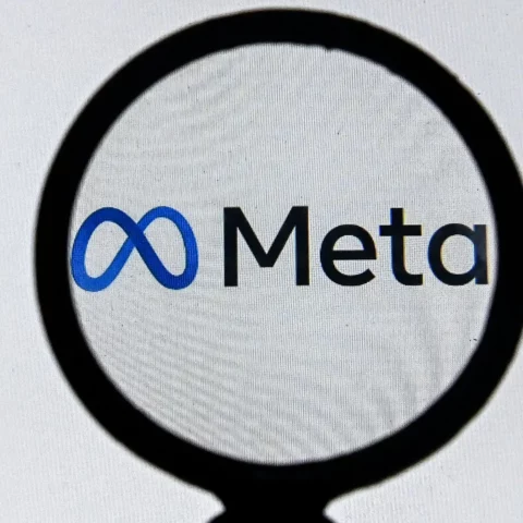 is meta services a spy app